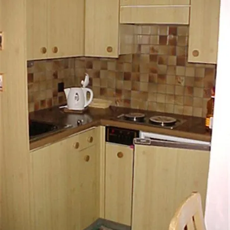 Haus Brueggli B24 아파트