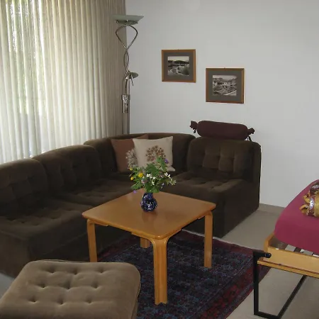 Haus Brueggli B24 *